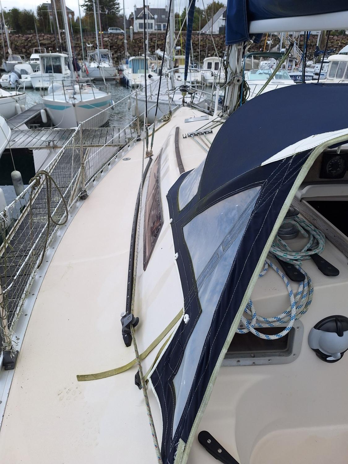 slider 12 Beneteau First 30 E